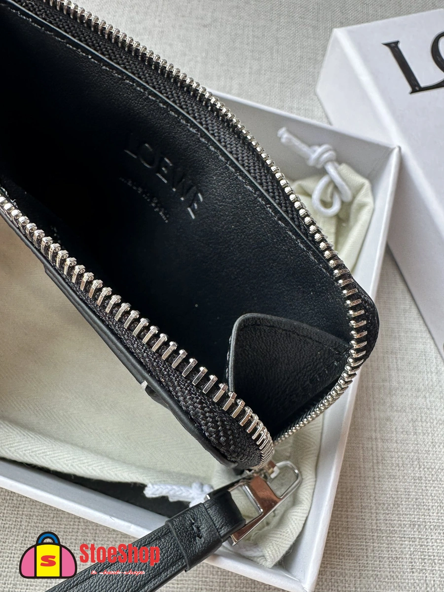 Loewe-羅意威 黑色柔軟粒面牛皮革 Anagram 壓紋硬幣卡包 10 Loewe-羅意威 黑色柔軟粒面牛皮革 Anagram 壓紋硬幣卡包