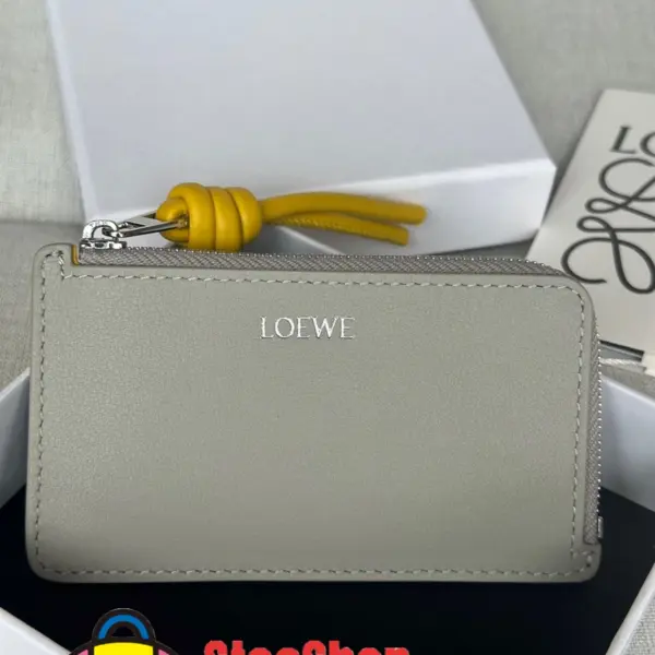 Loewe-羅意威 貝殼灰 / 蒲公英色亮面納帕牛皮革繩結硬幣卡包