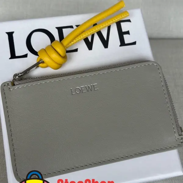 Loewe-羅意威 貝殼灰 / 蒲公英色亮面納帕牛皮革繩結硬幣卡包