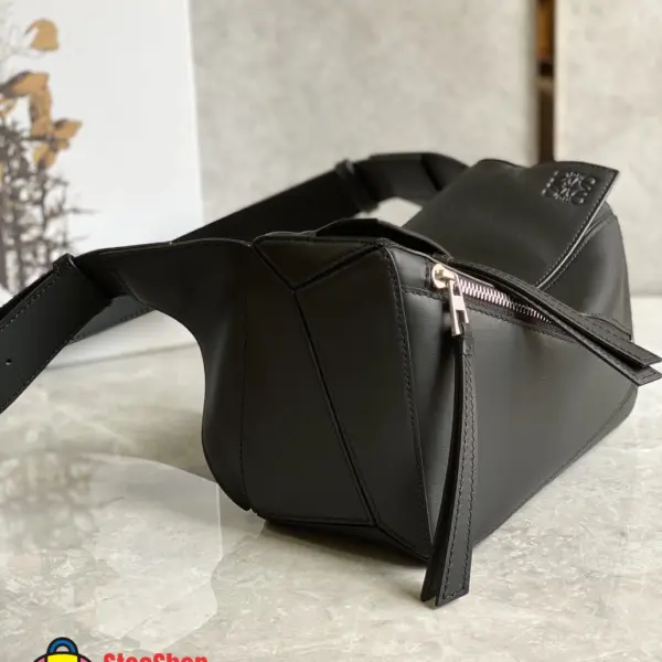 Loewe-羅意威 黑色迷你經典牛皮革 Puzzle 腰包