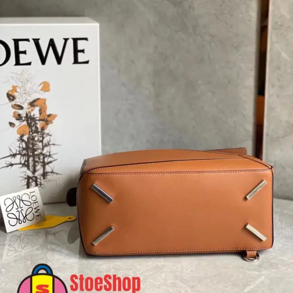 Loewe-羅意威 棕褐色迷你經典牛皮革 Puzzle 肩背包