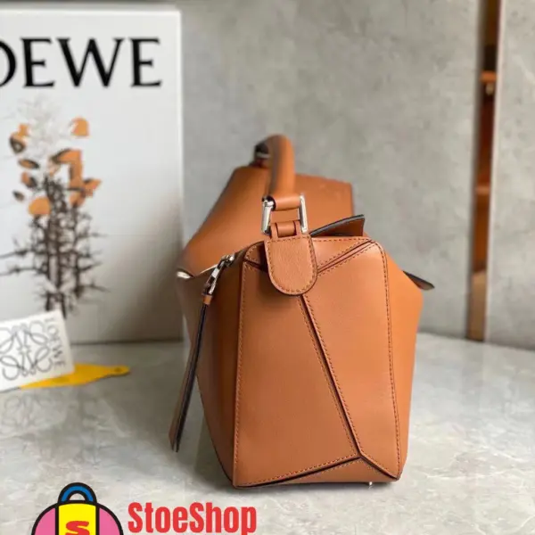 Loewe-羅意威 棕褐色迷你經典牛皮革 Puzzle 肩背包