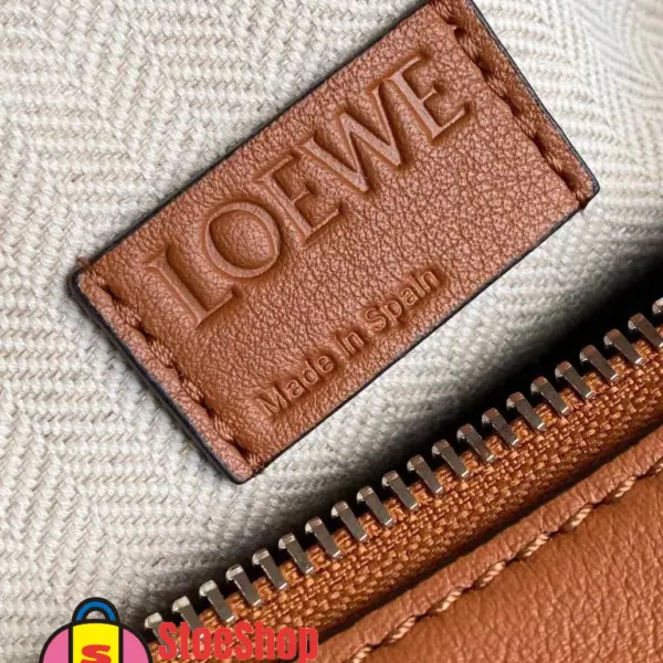 Loewe-羅意威 棕褐色迷你經典牛皮革 Puzzle 肩背包