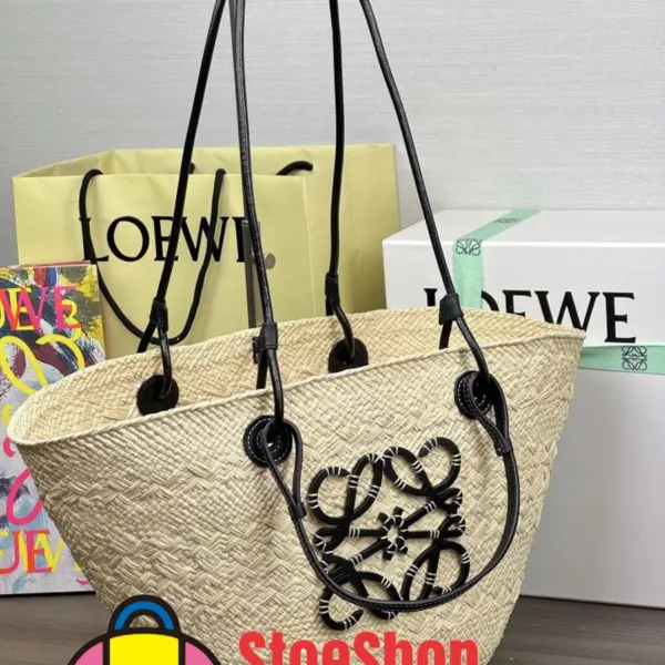 Loewe-羅意威 Anagram 系列 中號自然色 / 黑色伊拉卡棕櫚牛皮革肩背手袋