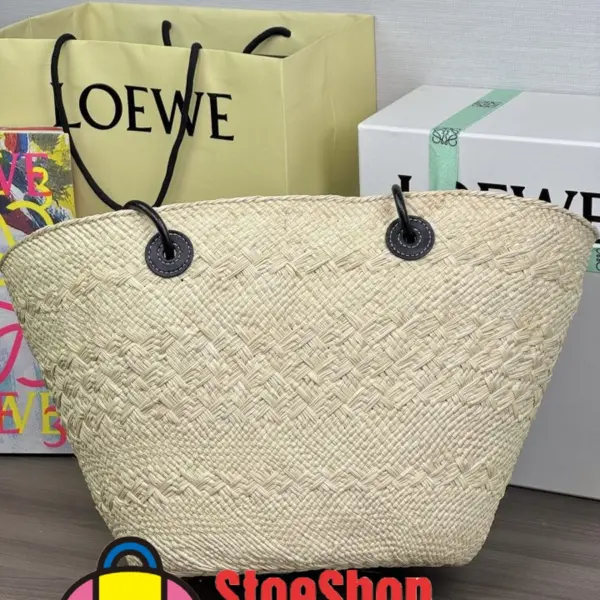 Loewe-羅意威 Anagram 系列 中號自然色 / 黑色伊拉卡棕櫚牛皮革肩背手袋