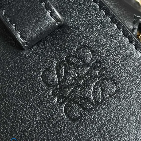 Loewe-羅意威 黑色小號經典牛皮革 Hammock 斜挎包 18 Loewe-羅意威 黑色小號經典牛皮革 Hammock 斜挎包
