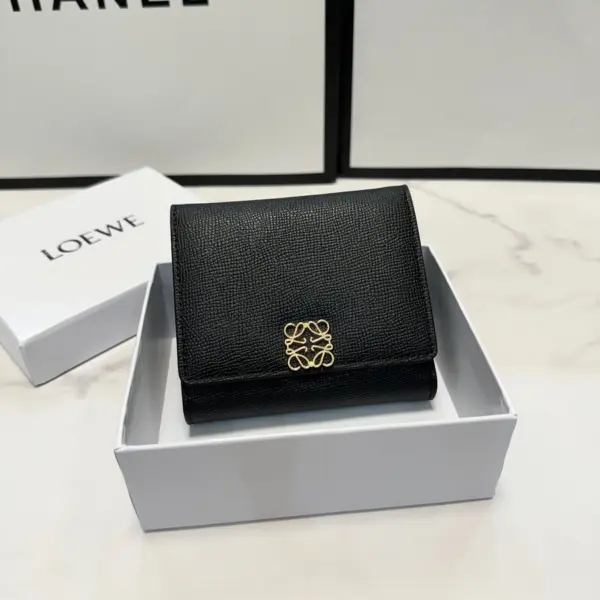 Loewe-羅意威 黑色鵝卵石紋牛皮革 Anagram 三折短夾 11 Loewe-羅意威 黑色鵝卵石紋牛皮革 Anagram 三折短夾