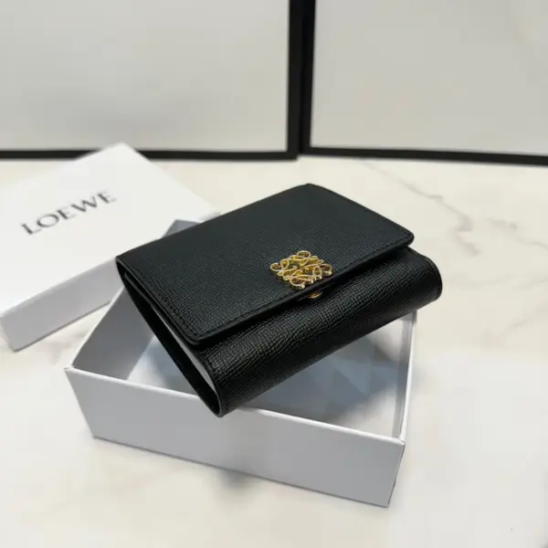 Loewe-羅意威 黑色鵝卵石紋牛皮革 Anagram 三折短夾 13 Loewe-羅意威 黑色鵝卵石紋牛皮革 Anagram 三折短夾