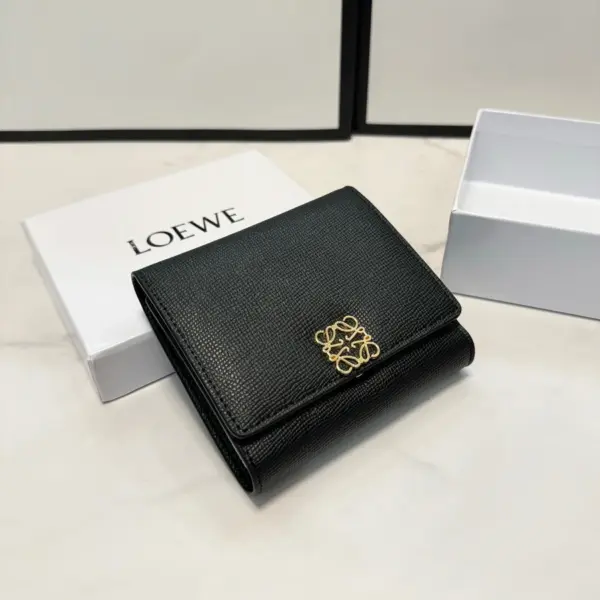 Loewe-羅意威 黑色鵝卵石紋牛皮革 Anagram 三折短夾 16 Loewe-羅意威 黑色鵝卵石紋牛皮革 Anagram 三折短夾