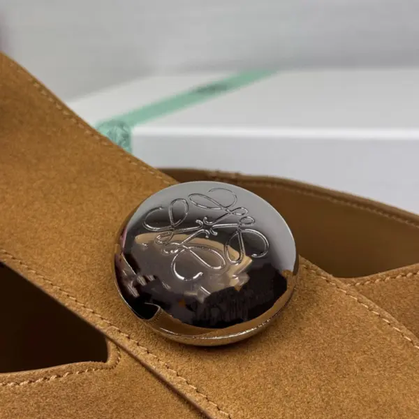 Loewe-羅意威 煙草色大號絨面牛皮革 Pebble Bucket 水桶肩背包