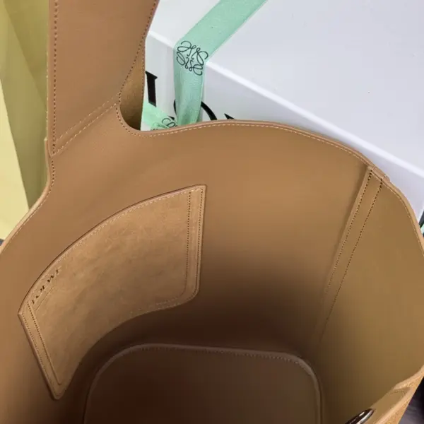 Loewe-羅意威 煙草色大號絨面牛皮革 Pebble Bucket 水桶肩背包