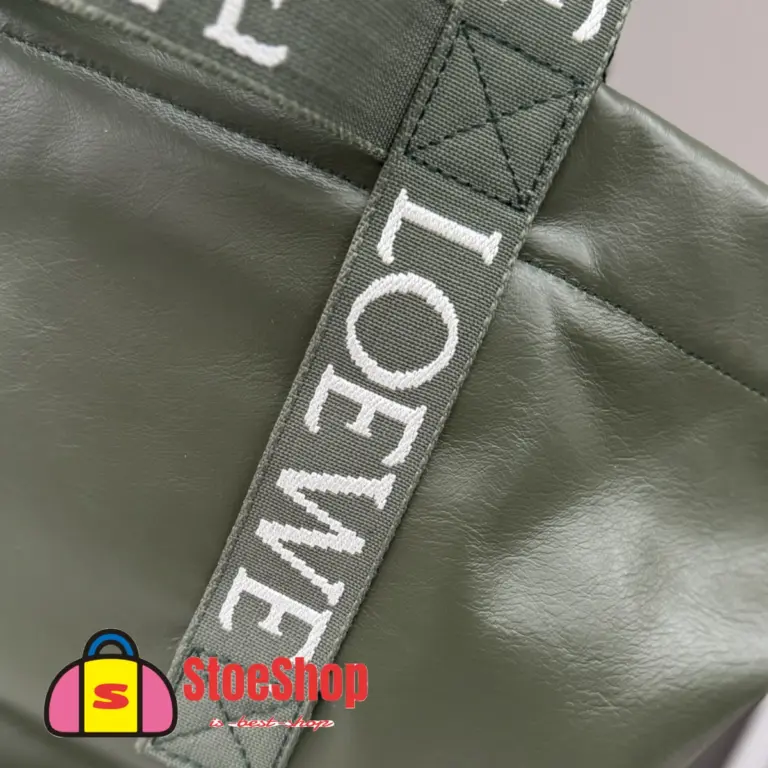 Loewe-羅意威 寶瓶綠紙紋牛皮革 Fold Shopper 購物袋 16 Loewe-羅意威 寶瓶綠紙紋牛皮革 Fold Shopper 購物袋
