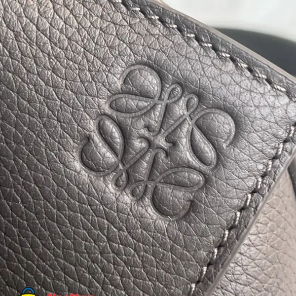 Loewe-羅意威 黑色小號納帕羊皮革 Featherlight Puzzle 肩背包
