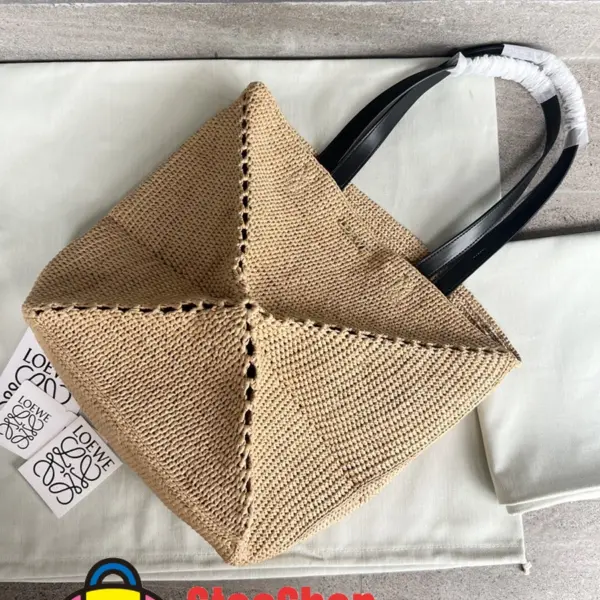 Loewe-羅意威 自然色 / 黑色超大號拉菲草 Puzzle Fold 購物手袋