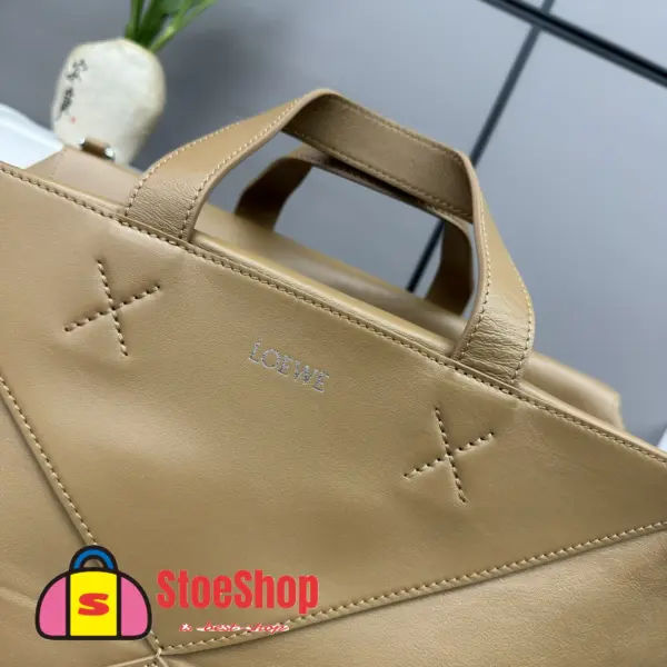 Loewe-羅意威 橡木棕特大號亮面牛皮革 Puzzle Fold 購物袋