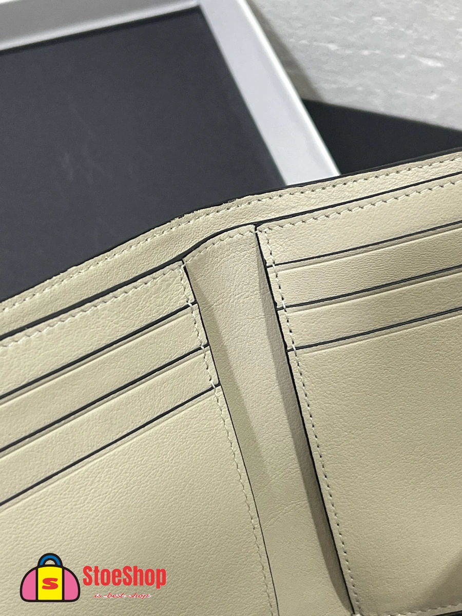 Loewe-羅意威 迷迭香綠 / 焦糖棕柔軟粒面牛皮革 Anagram 長夾 8 Loewe-羅意威 迷迭香綠 / 焦糖棕柔軟粒面牛皮革 Anagram 長夾