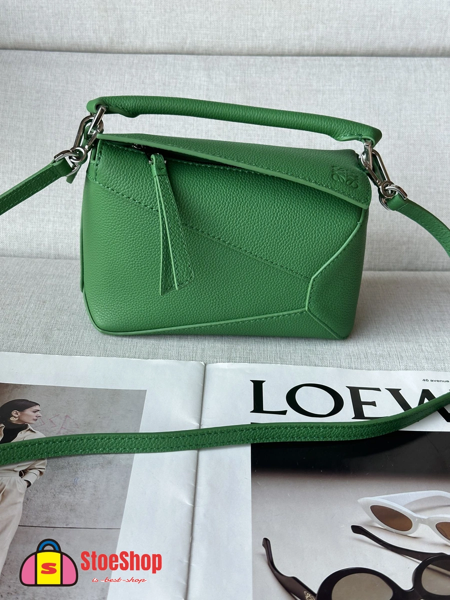 Loewe-羅意威 熱帶綠迷你柔軟粒面牛皮革 Puzzle 肩背包 2 Loewe-羅意威 熱帶綠迷你柔軟粒面牛皮革 Puzzle 肩背包