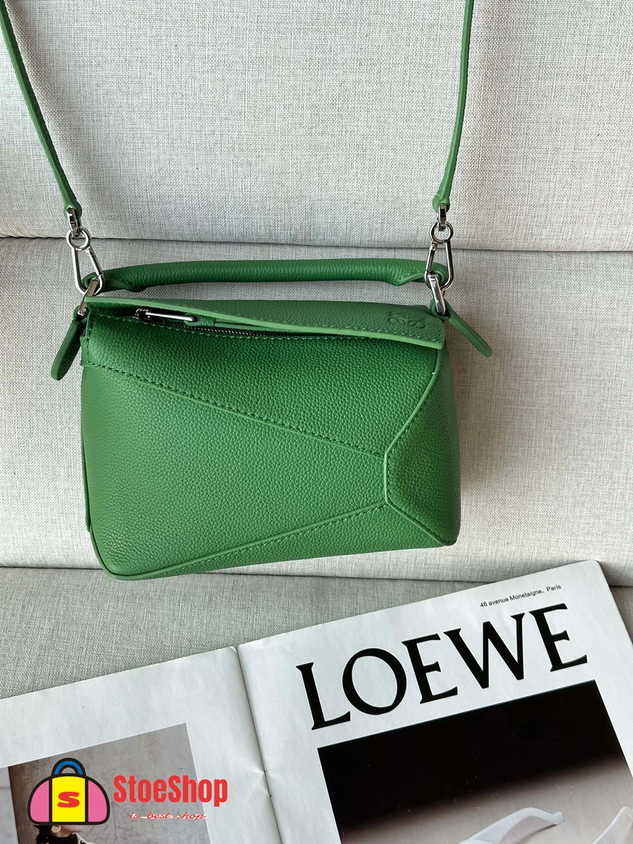 Loewe-羅意威 熱帶綠迷你柔軟粒面牛皮革 Puzzle 肩背包 3 Loewe-羅意威 熱帶綠迷你柔軟粒面牛皮革 Puzzle 肩背包