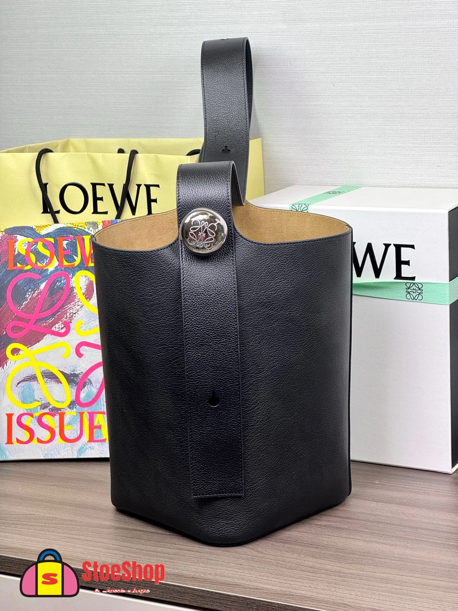 Loewe-羅意威 Pebble Bucket 系列 黑色迷你柔軟粒面牛皮革斜挎水桶手袋 2 Loewe-羅意威 Pebble Bucket 系列 黑色迷你柔軟粒面牛皮革斜挎水桶手袋