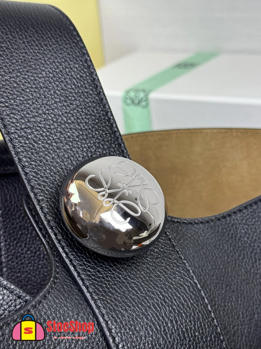Loewe-羅意威 Pebble Bucket 系列 黑色迷你柔軟粒面牛皮革斜挎水桶手袋 8 Loewe-羅意威 Pebble Bucket 系列 黑色迷你柔軟粒面牛皮革斜挎水桶手袋