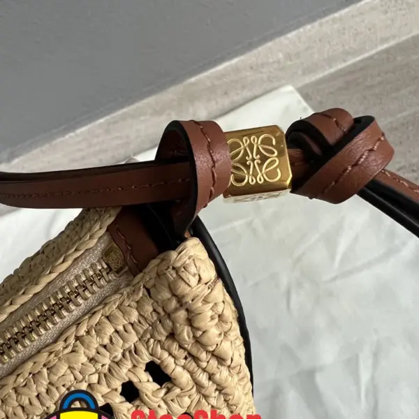 Loewe-羅意威 迷你棕褐色 / 自然沙拉菲草牛皮革 Hammock Hobo 肩背包 13 Loewe-羅意威 迷你棕褐色 / 自然沙拉菲草牛皮革 Hammock Hobo 肩背包
