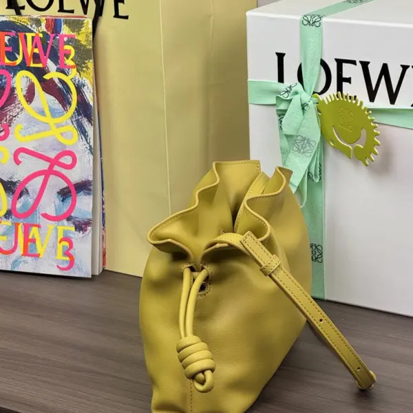 Loewe-羅意威 Flamenco 系列 薑黃色迷你納帕牛皮革肩背包