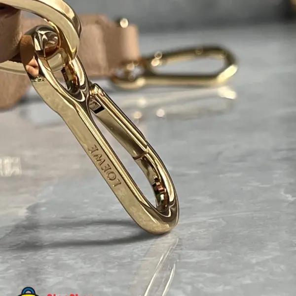 Loewe-羅意威 淺峽谷棕大號柔軟粒面牛皮革 Puzzle 肩背包