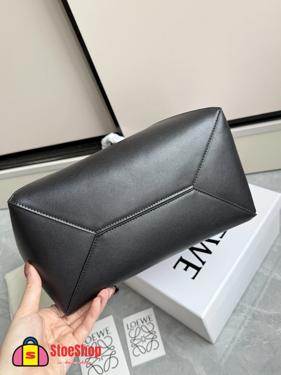 Loewe-羅意威 Puzzle Fold 系列 黑色迷你亮面牛皮革斜挎包 8 Loewe-羅意威 Puzzle Fold 系列 黑色迷你亮面牛皮革斜挎包