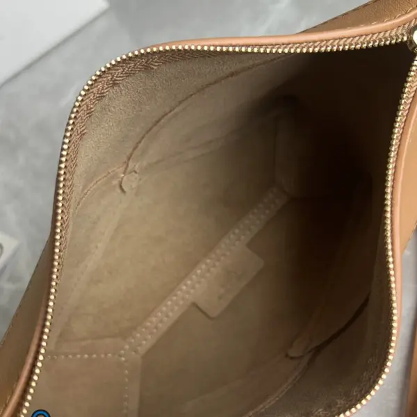 Loewe-羅意威 Puzzle Fold 系列 暖沙黃色亮面納帕牛皮革手拿包