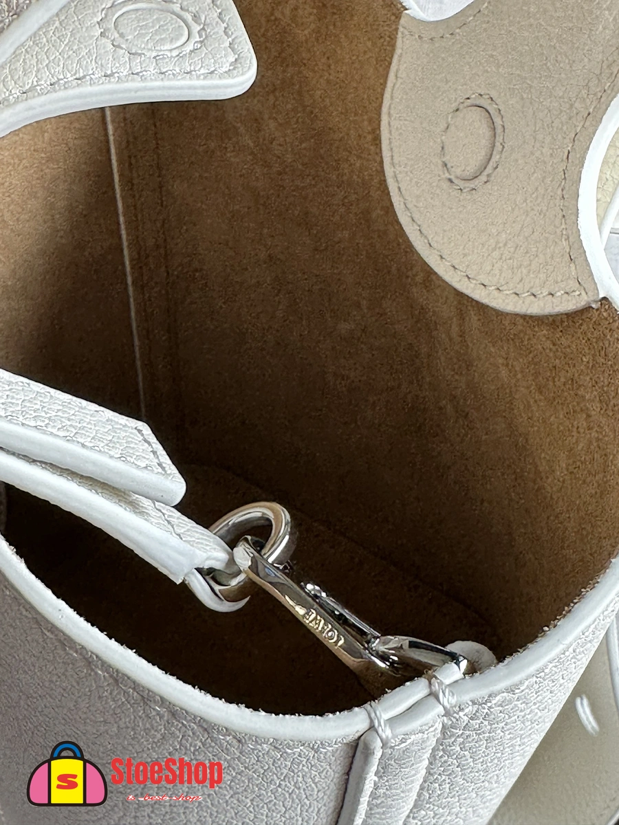 Loewe-羅意威 Pebble Bucket 系列 柔白色迷你柔軟粒面牛皮革斜挎水桶手袋 7 Loewe-羅意威 Pebble Bucket 系列 柔白色迷你柔軟粒面牛皮革斜挎水桶手袋