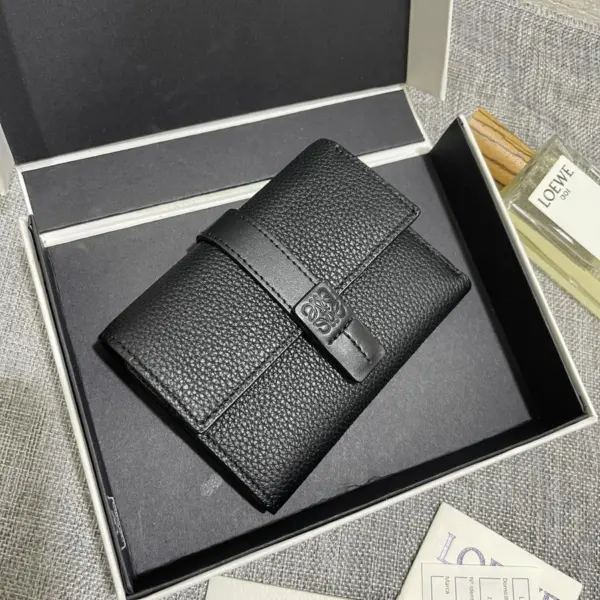 Loewe-羅意威 黑色小號柔軟粒面牛皮豎款錢包