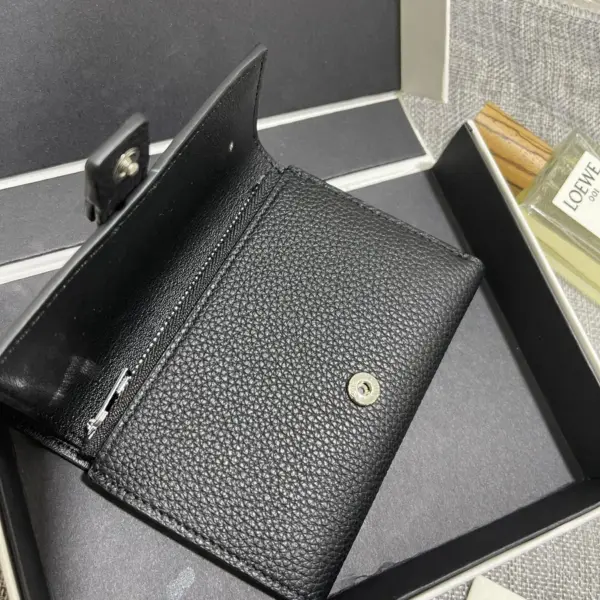 Loewe-羅意威 黑色小號柔軟粒面牛皮豎款錢包