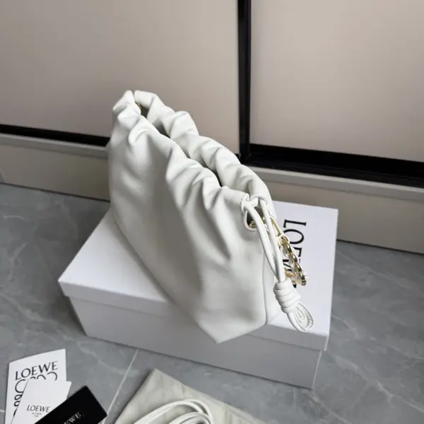 Loewe-羅意威 Flamenco 系列中號銀灰色肩背手袋 柔軟納帕羊皮革