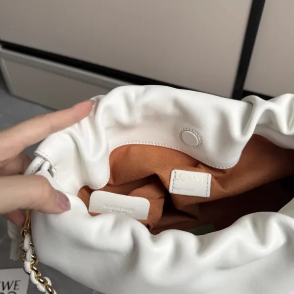 Loewe-羅意威 Flamenco 系列中號銀灰色肩背手袋 柔軟納帕羊皮革