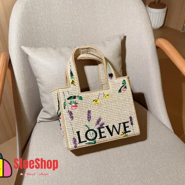 Loewe-羅意威 Font Tote 系列 自然色小號拉菲草斜挎包 11 Loewe-羅意威 Font Tote 系列 自然色小號拉菲草斜挎包