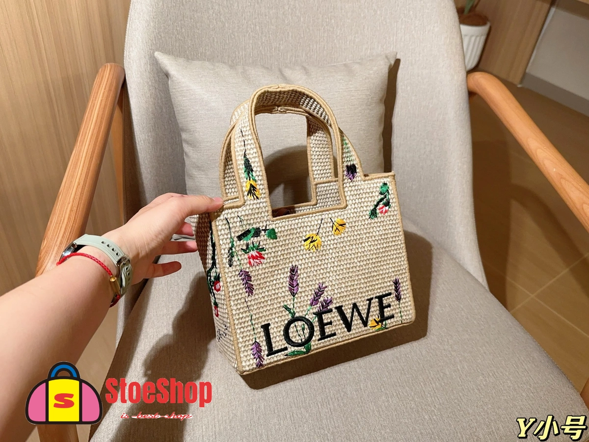 Loewe-羅意威 Font Tote 系列 自然色小號拉菲草斜挎包 3 Loewe-羅意威 Font Tote 系列 自然色小號拉菲草斜挎包