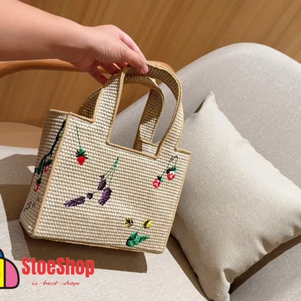 Loewe-羅意威 Font Tote 系列 自然色小號拉菲草斜挎包 14 Loewe-羅意威 Font Tote 系列 自然色小號拉菲草斜挎包