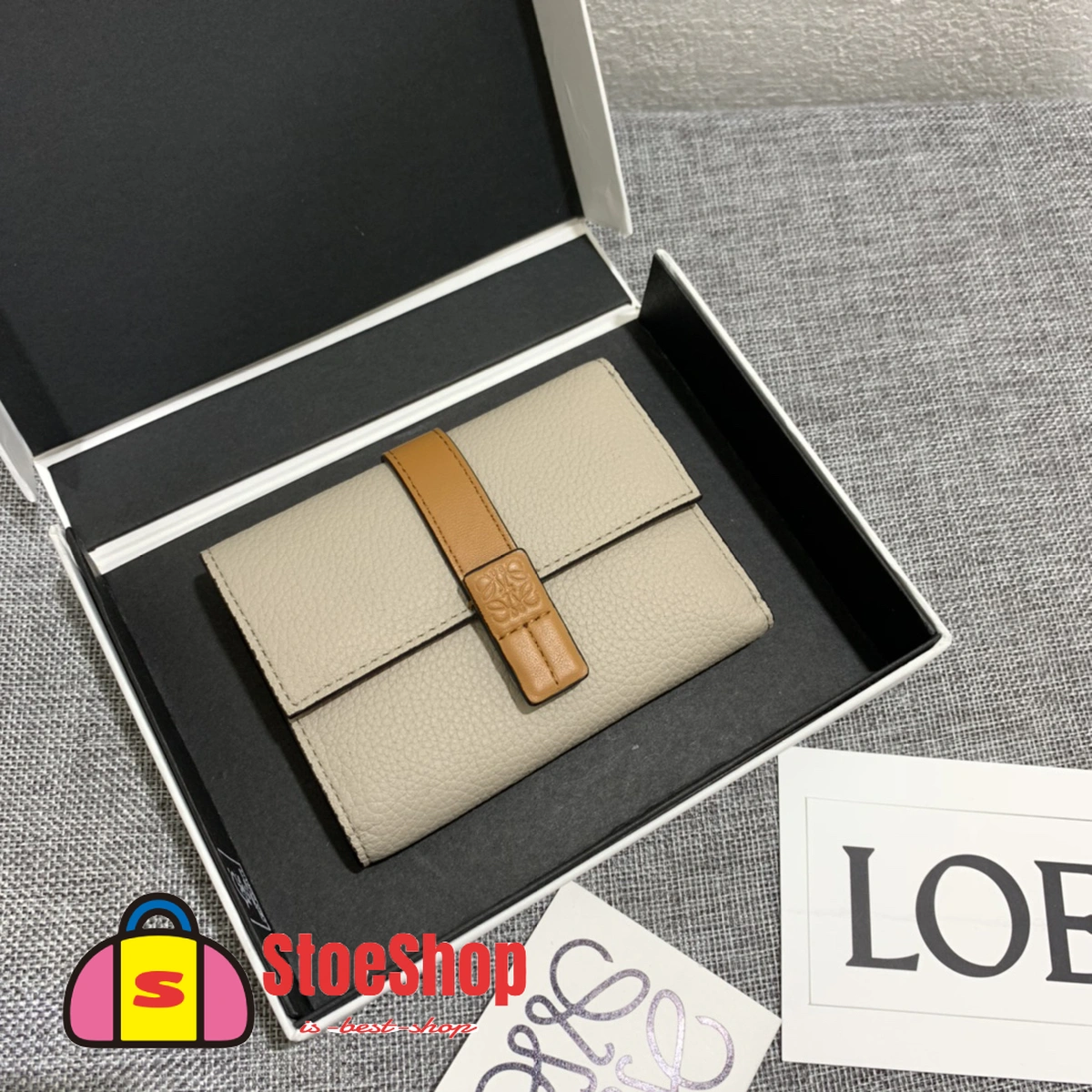 Loewe-羅意威 淺燕麥 / 蜂蜜色小號柔軟粒面牛皮革 Anagram 長夾 4 Loewe-羅意威 淺燕麥 / 蜂蜜色小號柔軟粒面牛皮革 Anagram 長夾