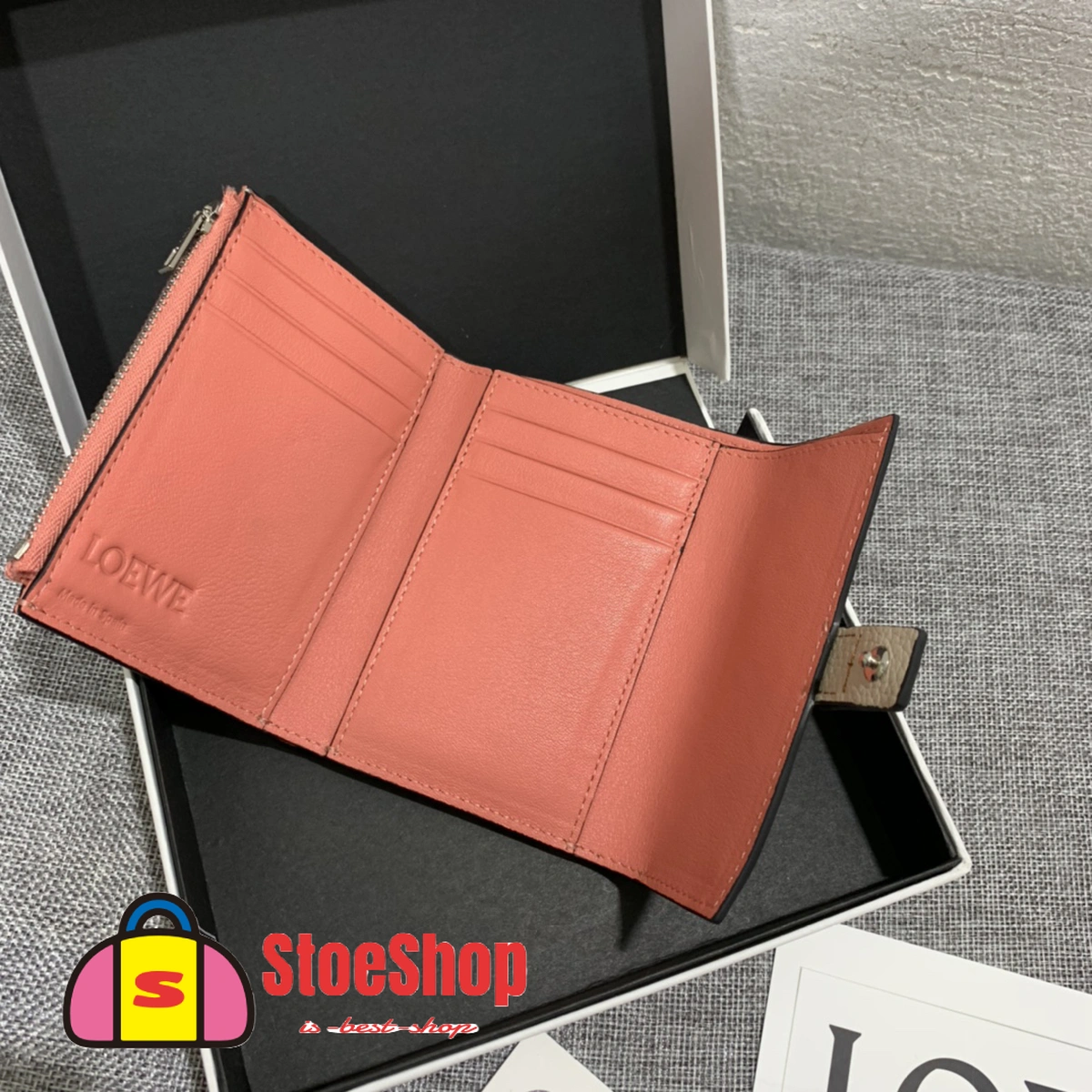 Loewe-羅意威 淺燕麥 / 蜂蜜色小號柔軟粒面牛皮革 Anagram 長夾 9 Loewe-羅意威 淺燕麥 / 蜂蜜色小號柔軟粒面牛皮革 Anagram 長夾
