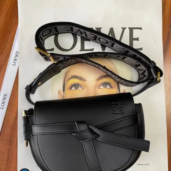 Loewe-羅意威 黑色迷你柔軟牛皮革提花 Gate Dual 斜挎包 11 Loewe-羅意威 黑色迷你柔軟牛皮革提花 Gate Dual 斜挎包