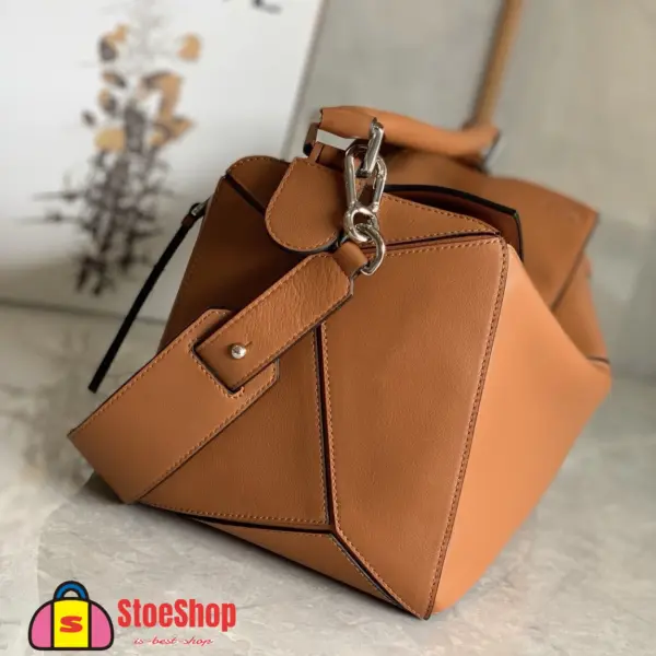 Loewe-羅意威 中號棕褐色經典牛皮革 Puzzle 肩背包