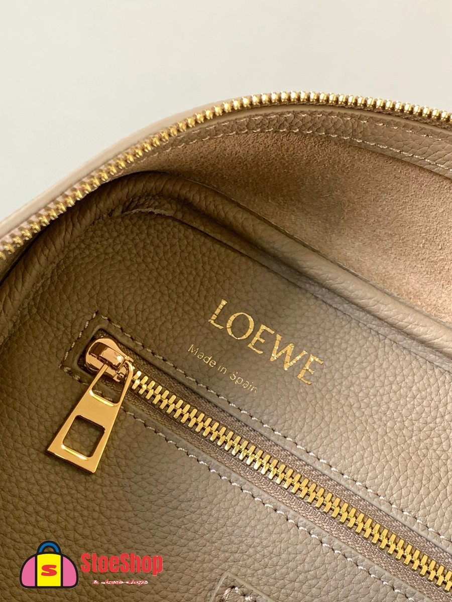 Loewe-羅意威 Amazona 23 系列 沙色柔軟粒面牛皮革手拿包 10 Loewe-羅意威 Amazona 23 系列 沙色柔軟粒面牛皮革手拿包