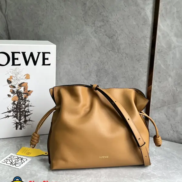 Loewe-羅意威 Flamenco 系列中號肩背手拿包 暖沙黃色 納帕牛皮革