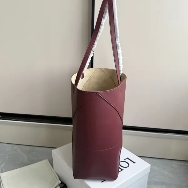 Loewe-羅意威 深酒紅迷你亮面牛皮革 Puzzle Fold 斜挎包