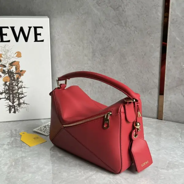 高仿羅意威/LOEWE 單肩包紅色