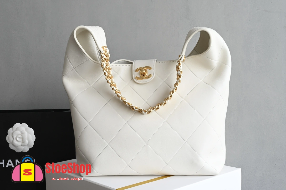 高仿香奈兒/Chanel 25P 白色絎縫Hobo嬉皮包 大號