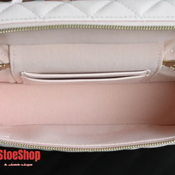 高仿香奈兒/Chanel Vanity Case 菱格紋方盒型鏈條斜挎包 粉色