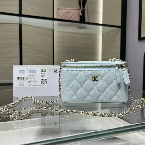 高仿香奈兒/Chanel 22A 方盒子包 淺藍色 11 高仿香奈兒/Chanel 22A 方盒子包 淺藍色