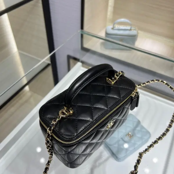 高仿香奈兒/Chanel Vanity Case系列方形拉鏈黑色手提化妝包