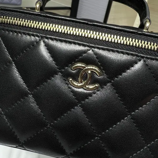 高仿香奈兒/Chanel Vanity Case系列方形拉鏈黑色手提化妝包
